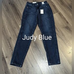 Judy Blue Boyfriend Fit Sz 3 / 26